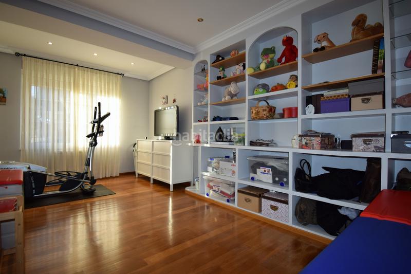 Foto 86f1f929-456a-419f-8d10-553a0664cec2. House in Oviedo - peña santa de enol 22 in Ciudad Naranco - Prados de La Fuente Oviedo