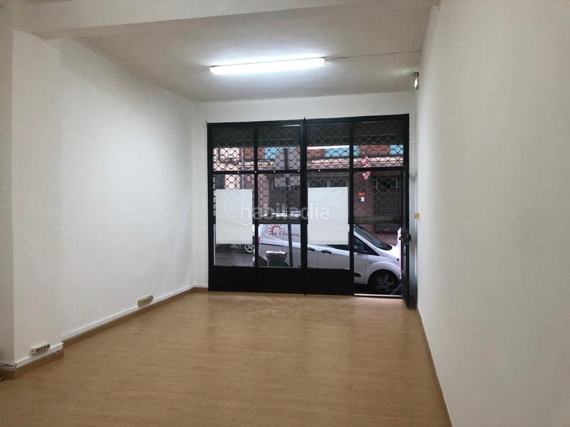 Foto f8b05fa8-4e44-4790-8d7c-c82f65eb42da. Lloguer local comercial a Oviedo - c/ montes del sueve 33 a Oviedo