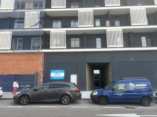 Gesch�ftsraum en Oviedo - carre�o 2a. Local frente al mercadona de la florida