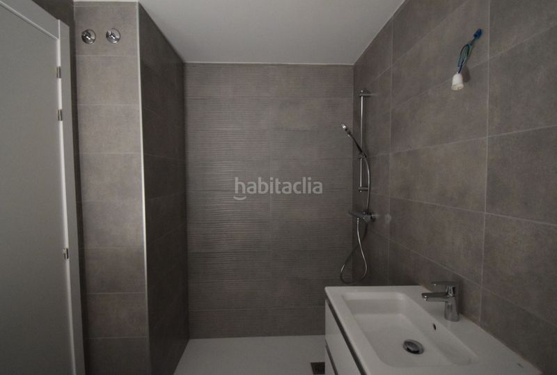 Foto 161b4e3b-8d75-4959-b821-46ca9fb2f757. Pis amb calefacció aparcament a La Florida Oviedo