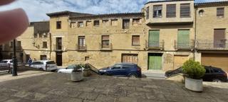Casa adossada a Plaza aragón 7. Casa palacio