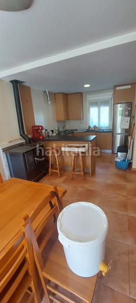 Foto 3da81de7-6741-4cc3-a162-82f44e725a24. Casa amb xemeneia calefacció a Erro