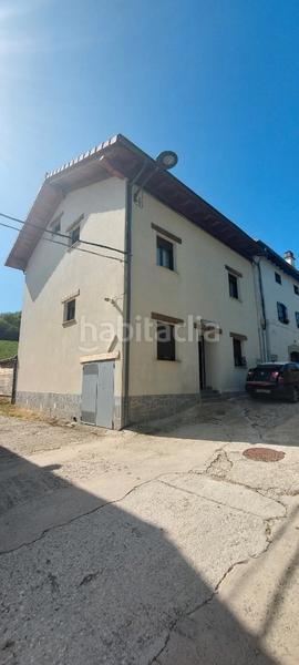 Foto 8ffad45b-8dba-404e-b4d9-8c2914a10863. Casa amb xemeneia calefacció a Erro