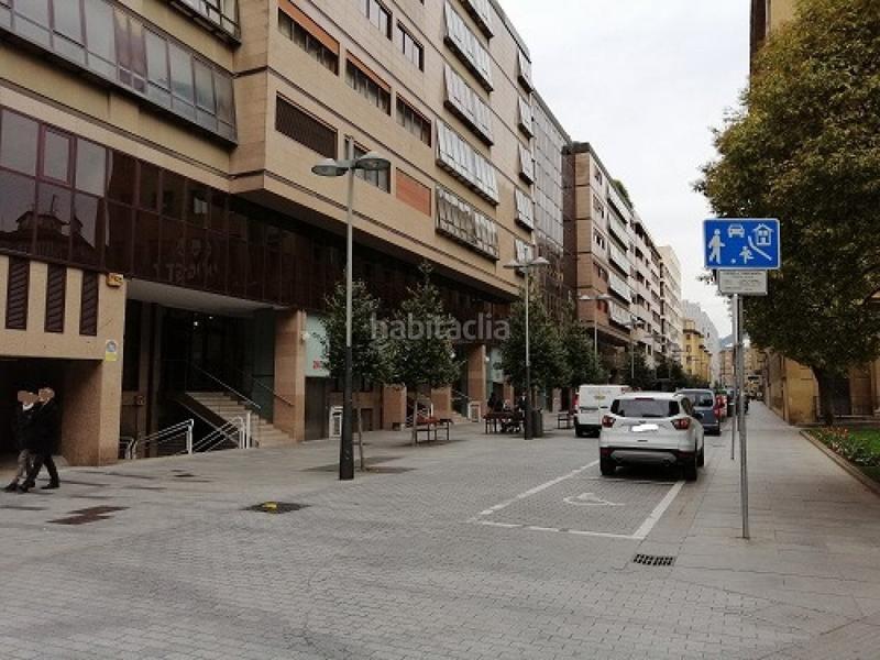 Foto 34597cb3-1ef7-4f5d-a5e8-4f202a7bf983. Local comercial a Segundo Ensanche Pamplona / Iruña