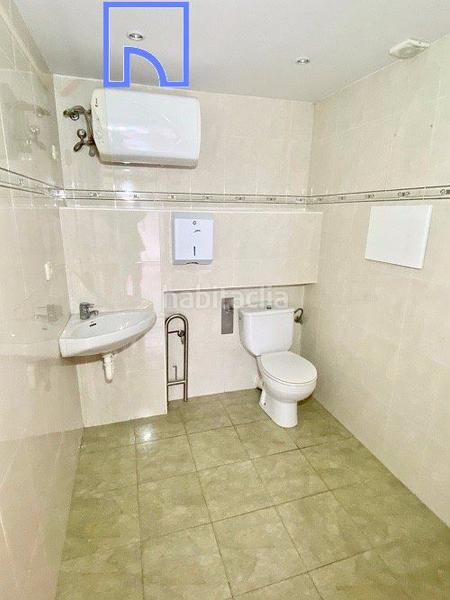 Foto 55632f08-e348-4865-ad3a-37f2bcf72bad. Local comercial a Barañáin / Barañain