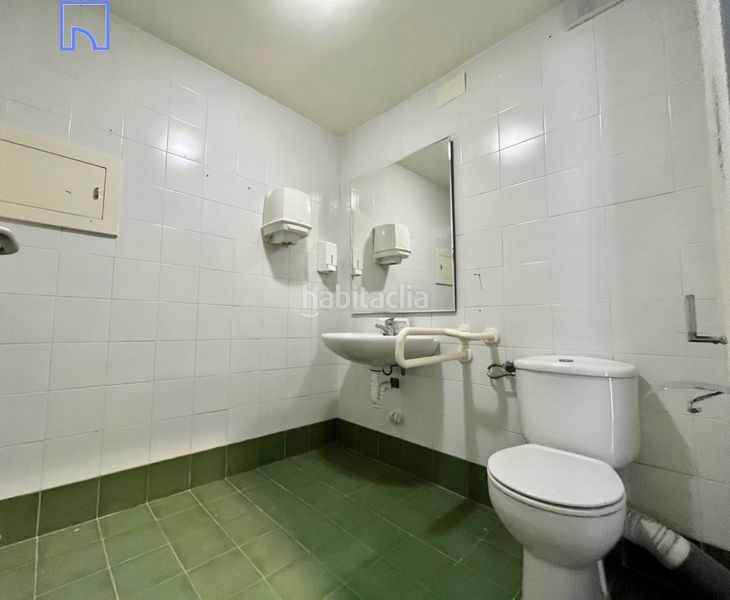 Foto e87cc448-9b01-4903-83ea-dd7e32f71017. Location local commercial dans Centro Tudela
