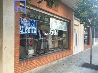 Location Local commercial à Griseras - Gardachales. Local acondicionado en avda santa ana