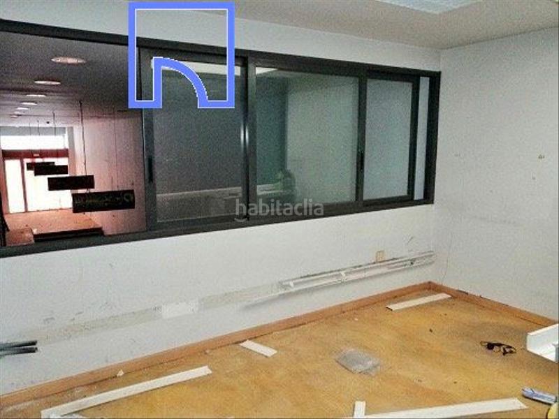 Foto 672a01a9-4642-4d0f-a5e6-a3f51429e7cd. Local comercial a Segundo Ensanche Pamplona / Iruña