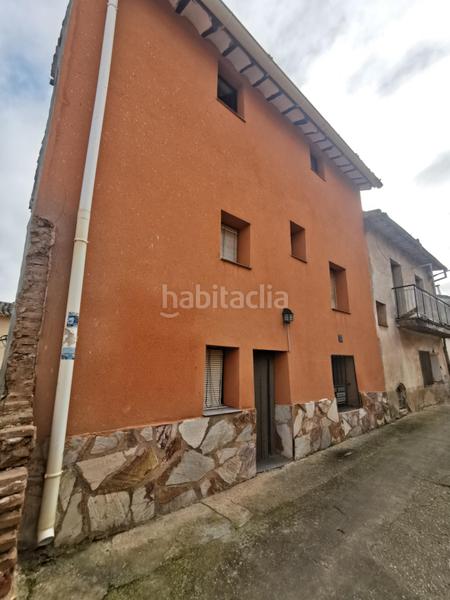 Foto 0594f092-dfb0-4ec5-986b-632dc3b194db. Haus mit heizung parking in Entrena