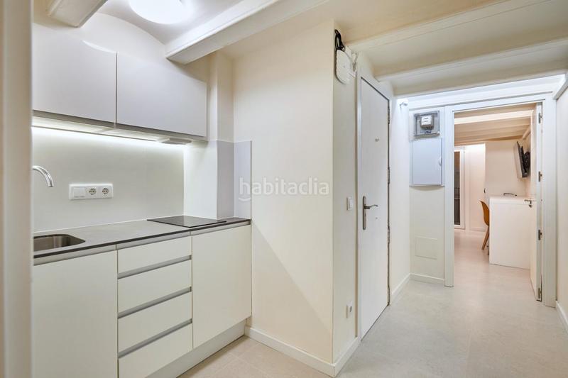 Foto 22719708-597d-4249-982d-a7e0e802f4f8. Edificio  reformado en venta con alta rentabilidad en el Raval en Barcelona
