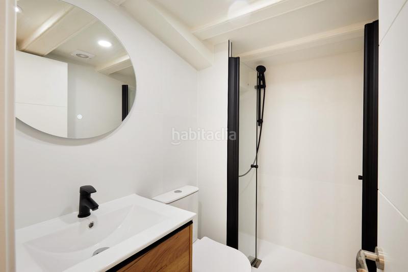 Foto 2f50186c-5bb1-4519-997a-ba878ab94bda. Edificio  reformado en venta con alta rentabilidad en el Raval en Barcelona