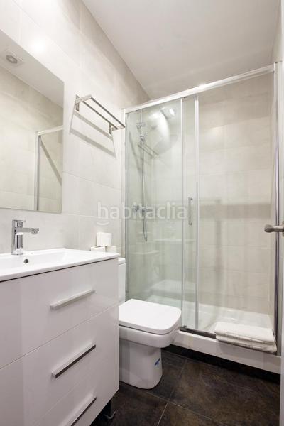 Foto 8cb7c816-c199-4234-9e0e-dfc0873c2d9f. Edificio  reformado en venta con alta rentabilidad en el Raval en Barcelona