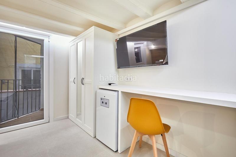 Foto a942ea1b-9b38-469c-bccf-aa9d2fc28d3f. Edificio  reformado en venta con alta rentabilidad en el Raval en Barcelona