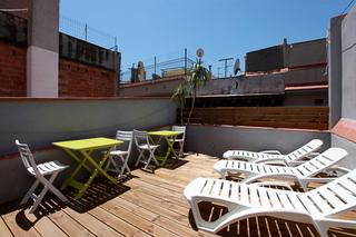 Edifici  Picalquers. Edificio reformado en venta con alta rentabilidad en el raval