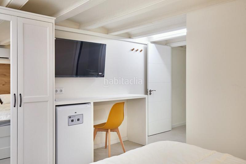 Foto e5e84677-c81e-4a8a-9f7c-779179c28f80. Edificio  reformado en venta con alta rentabilidad en el Raval en Barcelona