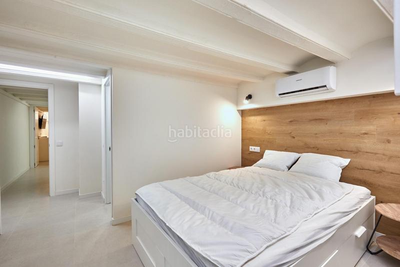 Foto ff82dc88-47a3-464d-8612-957d4b8616eb. Edificio  reformado en venta con alta rentabilidad en el Raval en Barcelona