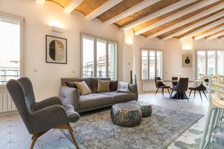 Miete Appartement in Dreta de lEixample. Lujoso apartamento a 3 min del arc del triomf