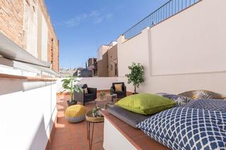 Piso  Calle argenter. Vivienda reformada con gran terraza en el corazón de barcelona
