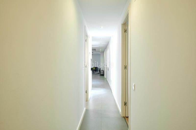 Foto 400d08a9-a6b8-49a5-8d97-9a5dbf1d7881. Pis a Gòtic Barcelona