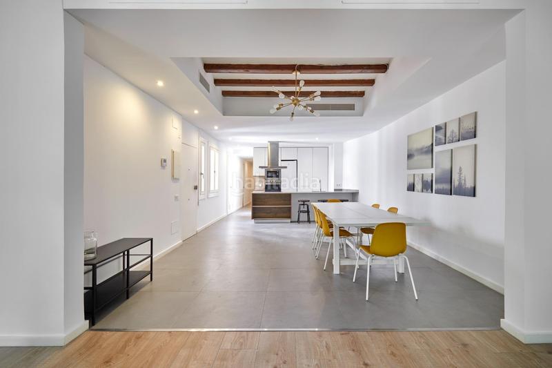 Foto 6efde6a4-4554-409e-98a8-17d5182ba109. Pis a Gòtic Barcelona