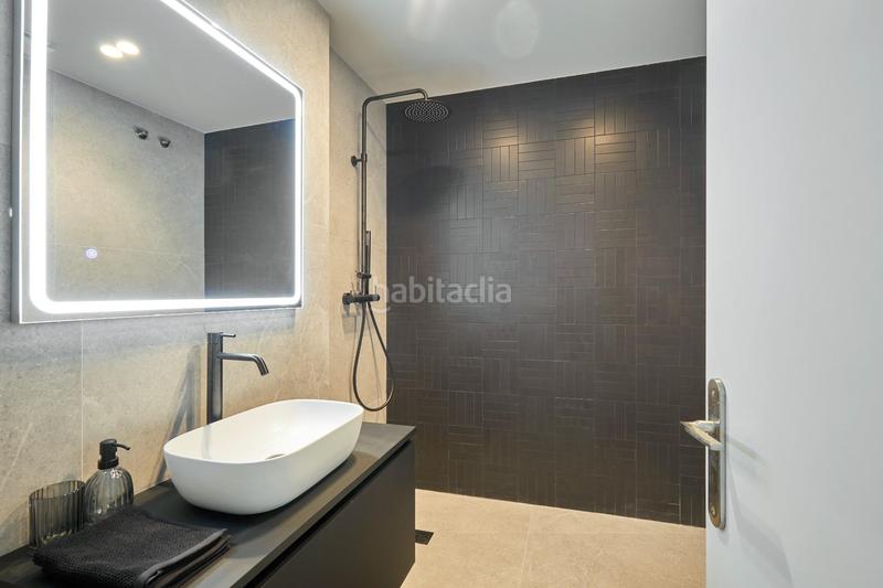 Foto 749793d3-1d7b-40ac-95df-4edfba747909. Pis a Gòtic Barcelona