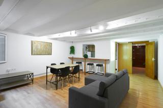 Appartement à Gòtic. Exclusivo piso de 3 dormitorios con patios privados en el corazó