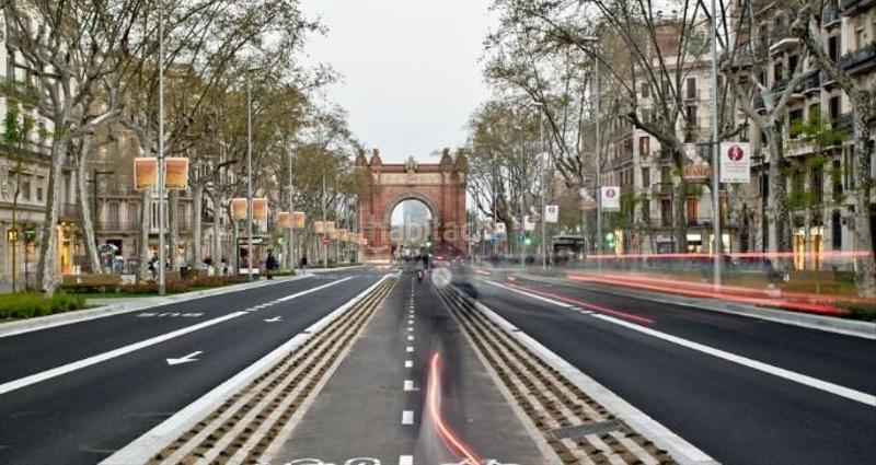 Foto 4bad50d8-ef8f-4a1c-95a7-19523206128c. Piso  para reformar con terraza en finca clásica del cuadrat dor eixample dreta en Barcelona