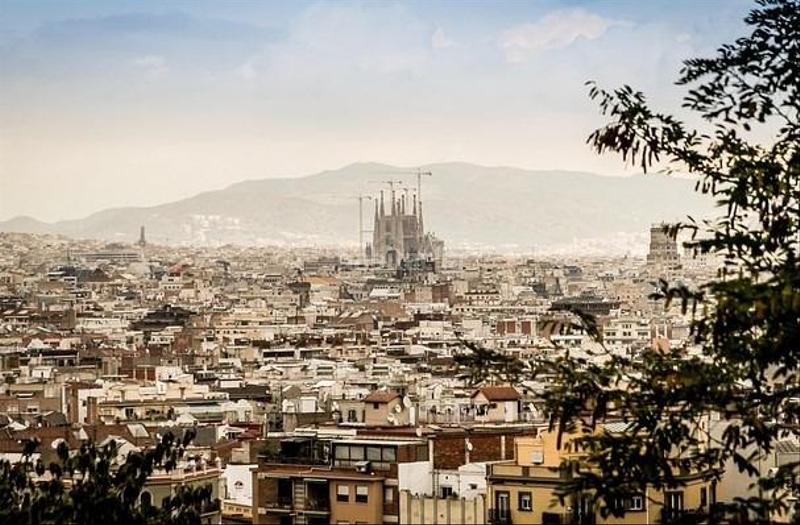 Foto 5af5d7c9-57d4-4429-8c1a-6160627e7fa1. Piso  para reformar con terraza en finca clásica del cuadrat dor eixample dreta en Barcelona