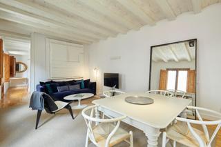 Appartement  Carrer calle arcs de sant agustí 7. Exclusiva vivienda reformada en pleno corazón del raval, a un pa