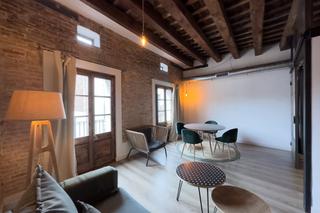 Apartamento  Calle del peu de la creu. Ático con terraza privada totalmente reformado en el corazón de