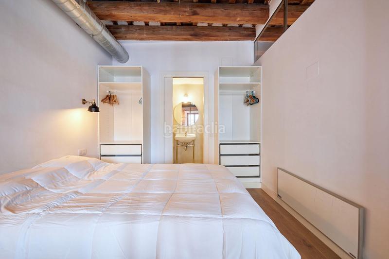 Foto 02922b8c-49ef-4ac8-9026-c2c318eb8d0e. Location attique avec chauffage dans Raval Barcelona