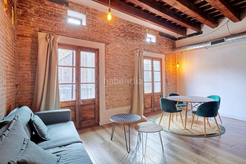 Foto 1a740b0b-8d12-4277-a6b5-1ef2a1aebdaf. Location attique avec chauffage dans Raval Barcelona