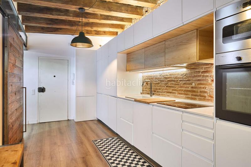 Foto c8387455-2e1a-4e81-b848-e1f15909c67d. Location attique avec chauffage dans Raval Barcelona