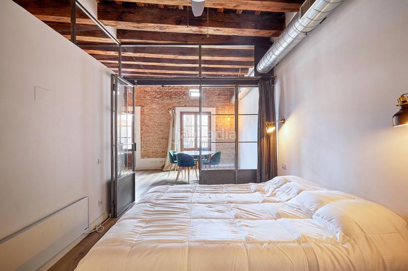 Foto 256f1816-a2aa-4c43-a67c-8b562aa4f9b8. Rent penthouse with heating in Raval Barcelona