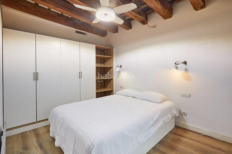 Foto 9bb97d3e-5f5b-49fc-a07e-5b7d56765e56. Rent penthouse with heating in Raval Barcelona