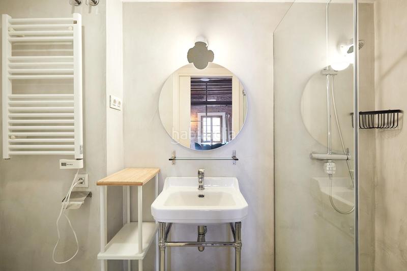 Foto ebbb8b49-0906-4441-9600-60221ec00789. Rent penthouse with heating in Raval Barcelona