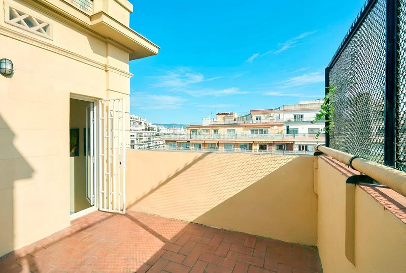 Foto 785df067-c0d6-4d79-a19b-ea8a3da1f04f. Àtic amb calefacció a Sant Antoni Barcelona