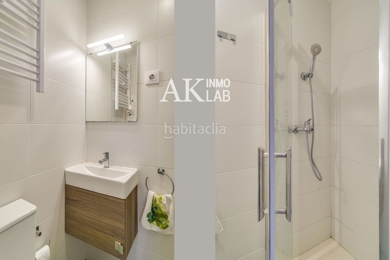 Foto 38c70406-6961-4cec-be0c-0577a7a4ff83. Àtic a Guinardó Barcelona