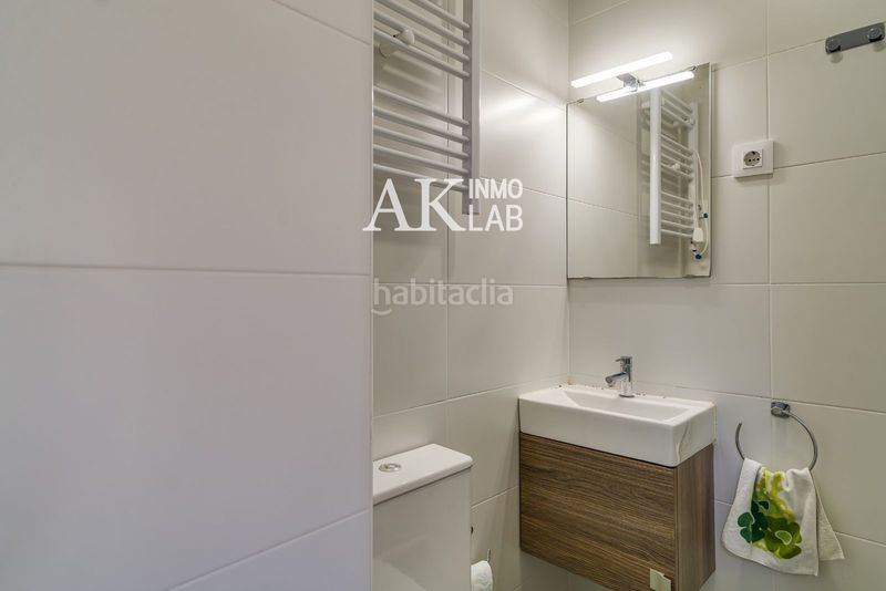 Foto 5816ada3-9c00-474c-b6fb-67b845cdce23. Àtic a Guinardó Barcelona