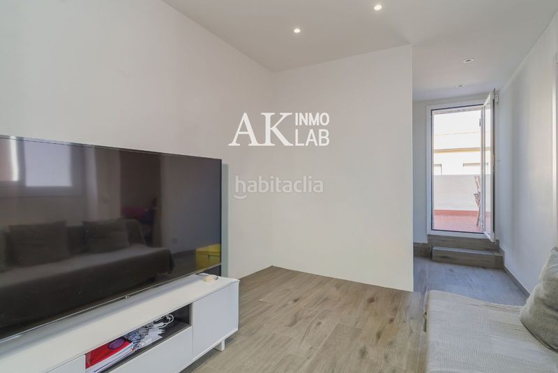 Foto c07d6ae8-89c2-46f8-883c-79f18104f18e. Àtic a Guinardó Barcelona