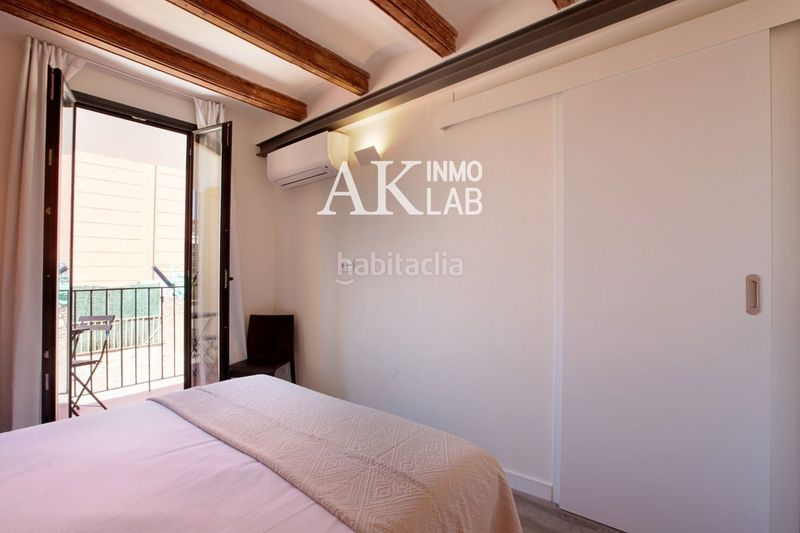 Foto 0ebeed94-f0f5-4d03-ba37-9498623ac34b. Àtic amb calefacció a Poblenou Barcelona