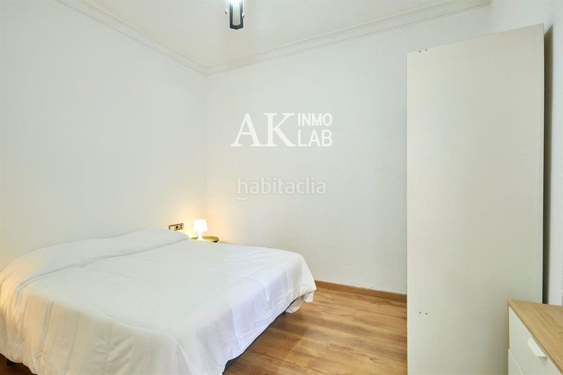 Foto 0af173df-46a3-440f-bc27-74db4b925e77. Pis a Sant Antoni Barcelona