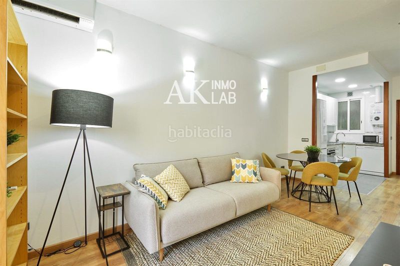 Foto 9b3504bc-a1f2-4409-8d6f-7cfb99bdb609. Pis a Sant Antoni Barcelona