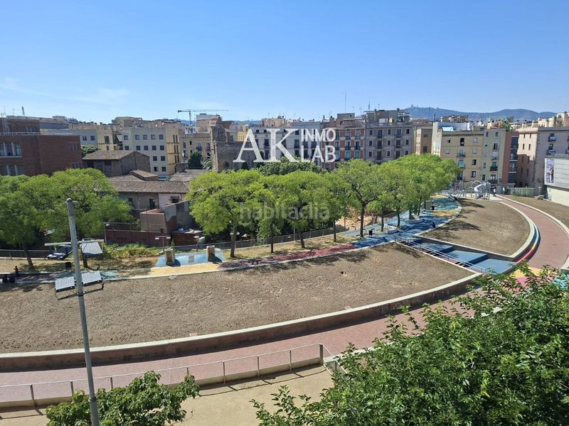 Foto a90a38ba-2607-44f4-8167-88c383b0e9be. Pis amb calefacció a Raval Barcelona
