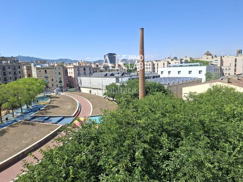 Foto f43bcd0c-9f6c-4b06-a811-ff98af617577. Pis amb calefacció a Raval Barcelona