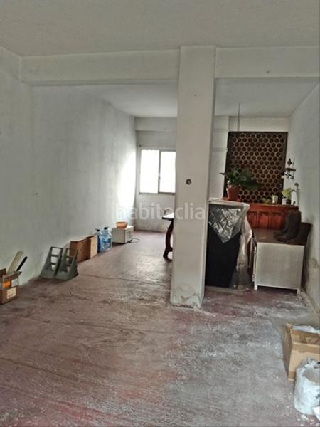 Foto 821d74df-59f4-4ac0-9d1b-fffcea58a129. Local comercial en calle romea 7 local en maliaño en Camargo