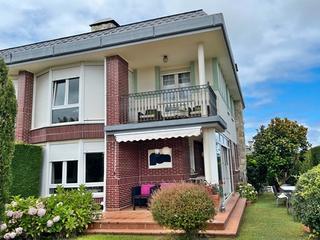 Casa aparellada a Urbanización bezana bella 34. Chalet pareado en bezana