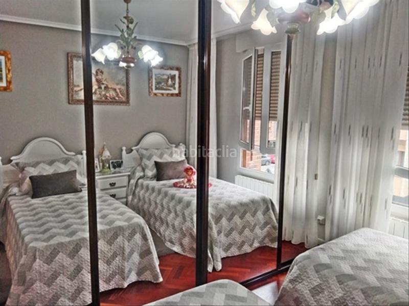 Foto faca6c5c-4fba-488b-bd5c-1538b33b126d. Appartement dans calle eulogio fernández barros 20 dans Camargo