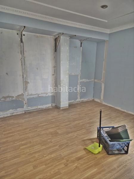 Foto 3a3bd3e9-934f-45c0-a436-ce500803ef1f. Piso en calle ramón y cajal 27c piso en guarnizo en Astillero (El)