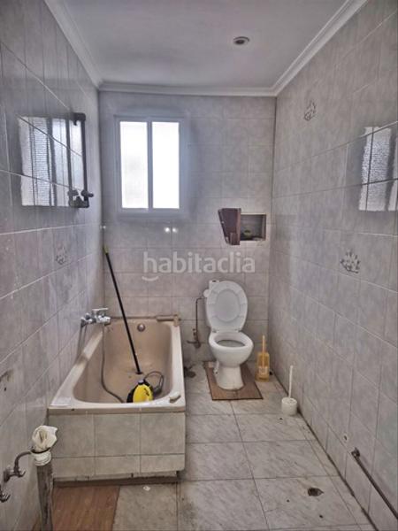 Foto 3df1a274-6dce-4aa9-be8d-a17a9fa908f8. Piso en calle ramón y cajal 27c piso en guarnizo en Astillero (El)